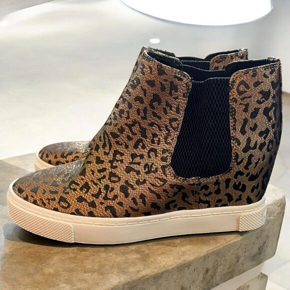 Gianni Bini Womens Sneaker Ankle Booties Size 6.5 M Leopard Cheetah Gold Shimmer - Picture 9 of 10